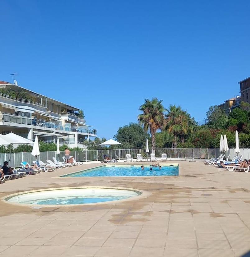Elegant One-Bedroom Apartment With Swimming Pool - Stayinantibes - Le Vallon מראה חיצוני תמונה